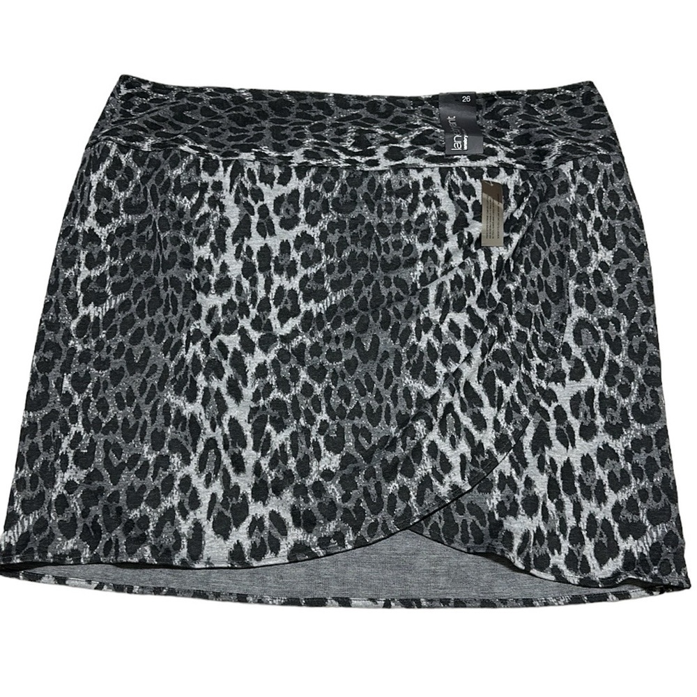 Lane Bryant Snow Leopard Print Skirt Size Plus 26 NWT